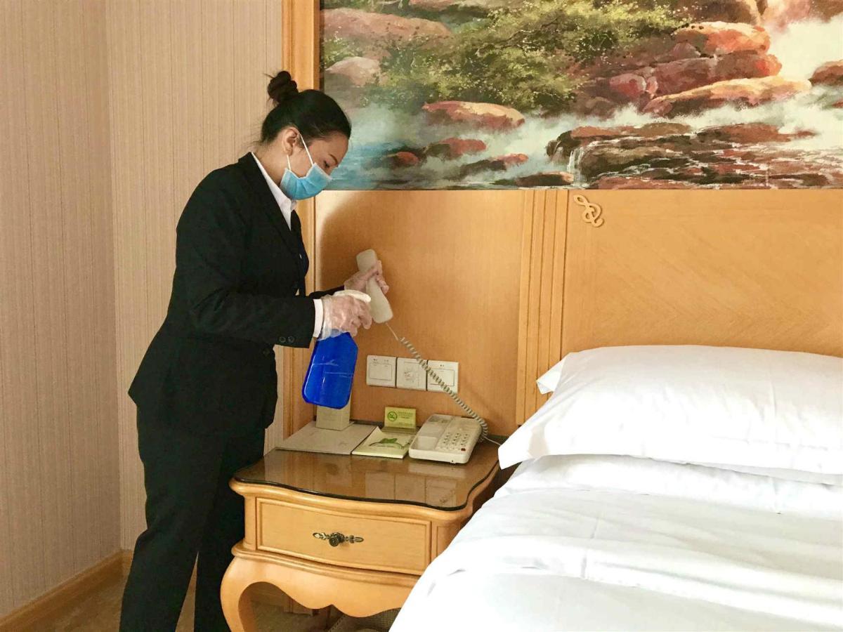 Vienna International Hotel Shenzhen Guangming Avenue Esterno foto