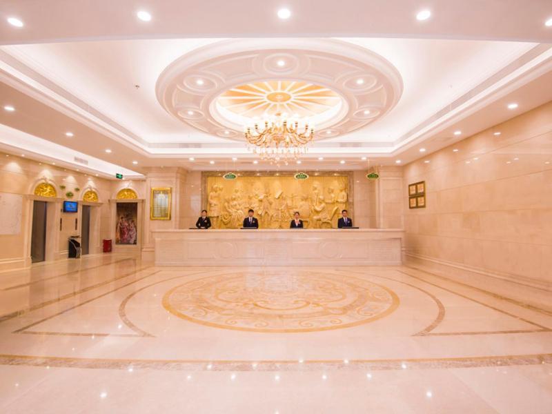 Vienna International Hotel Shenzhen Guangming Avenue Esterno foto